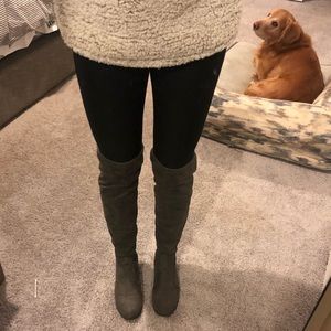 Over the knew Grey boots